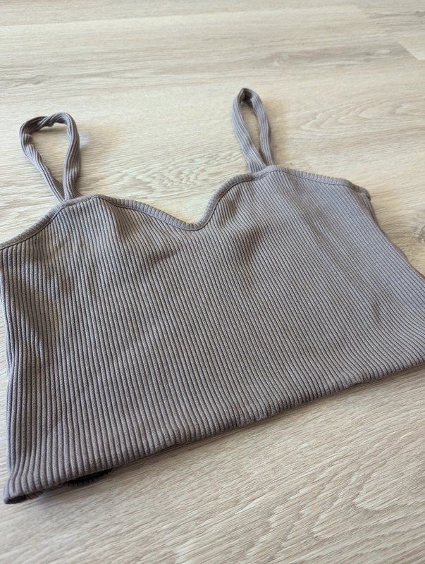 Rippstrick Crop Top mit Herz Dekolleté Viskose bauchfrei