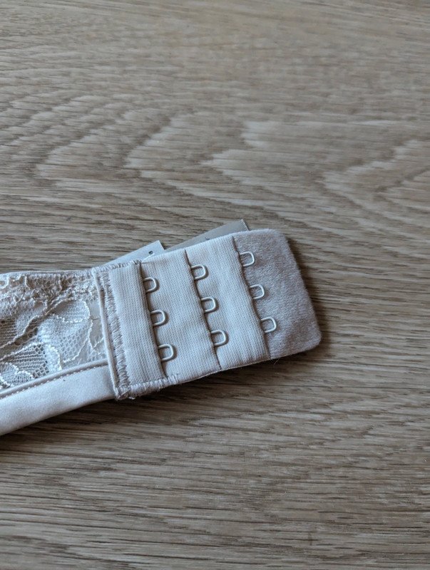 BH unwattiert mit Bügel aus Spitzen Stoff Beige Mesh gefütterte Cups