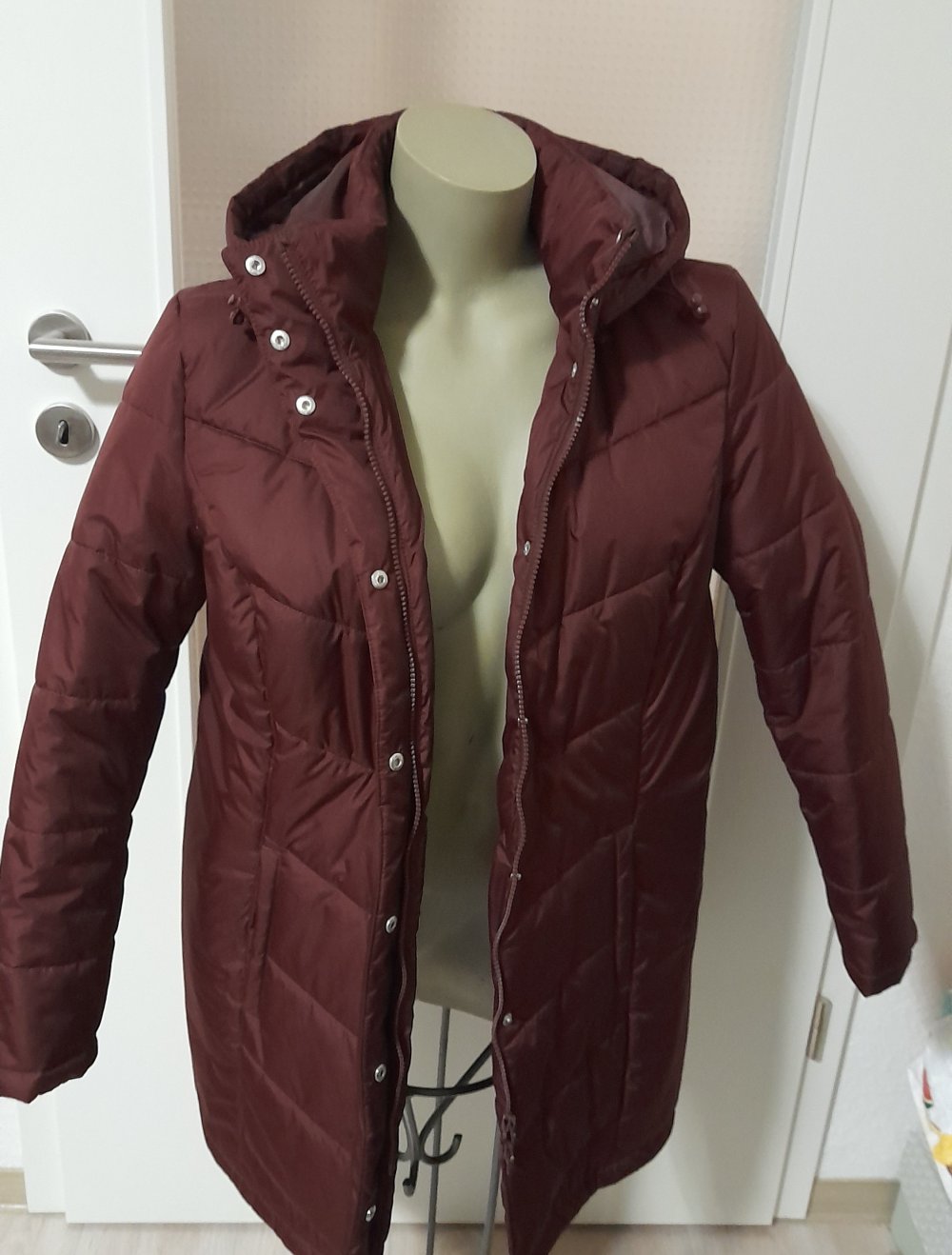 Steppmantel Wintermantel Gr L 40 Weinrot mit Kapuze