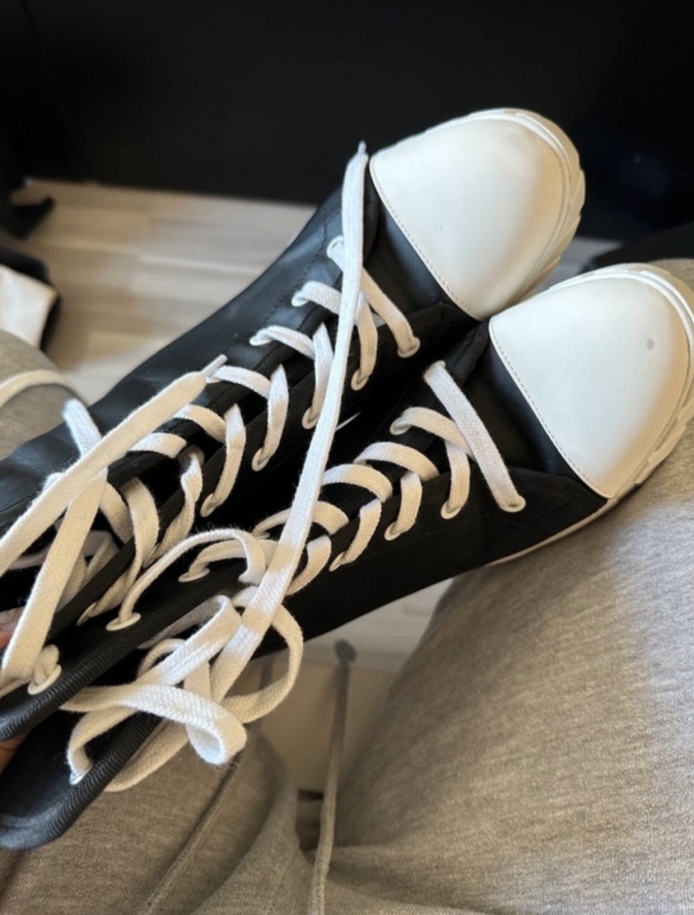 Absatzschuhe von Guess