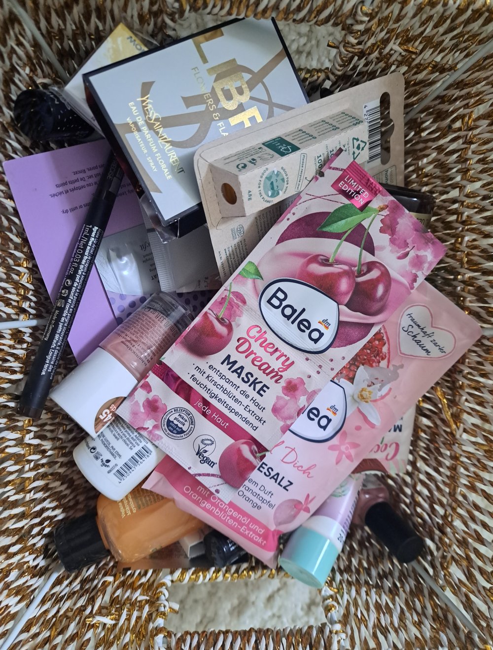 Beauty und Makeup Überraschungsbox
