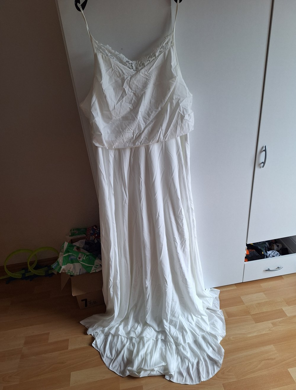 Brautkleid mit Schleppe