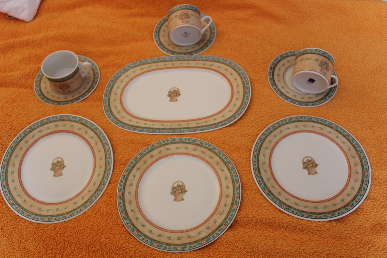 3 teiliges Frühstücksgeschirr mit Platte von VLA