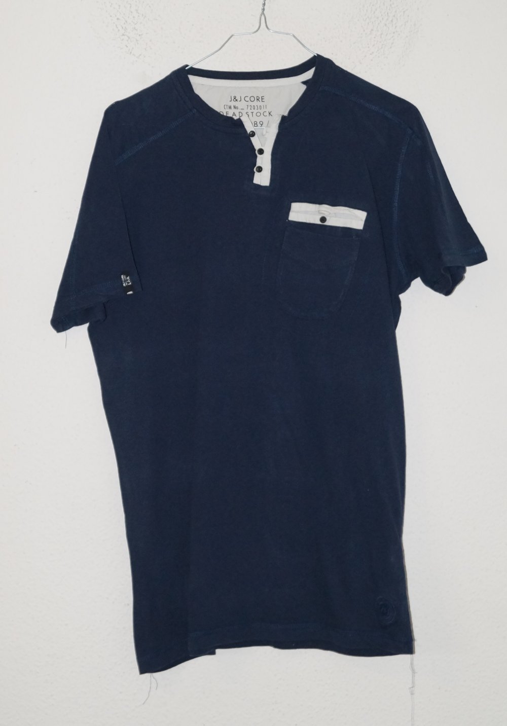dunkelblaues T-Shirt Gr.M JAck & Jones