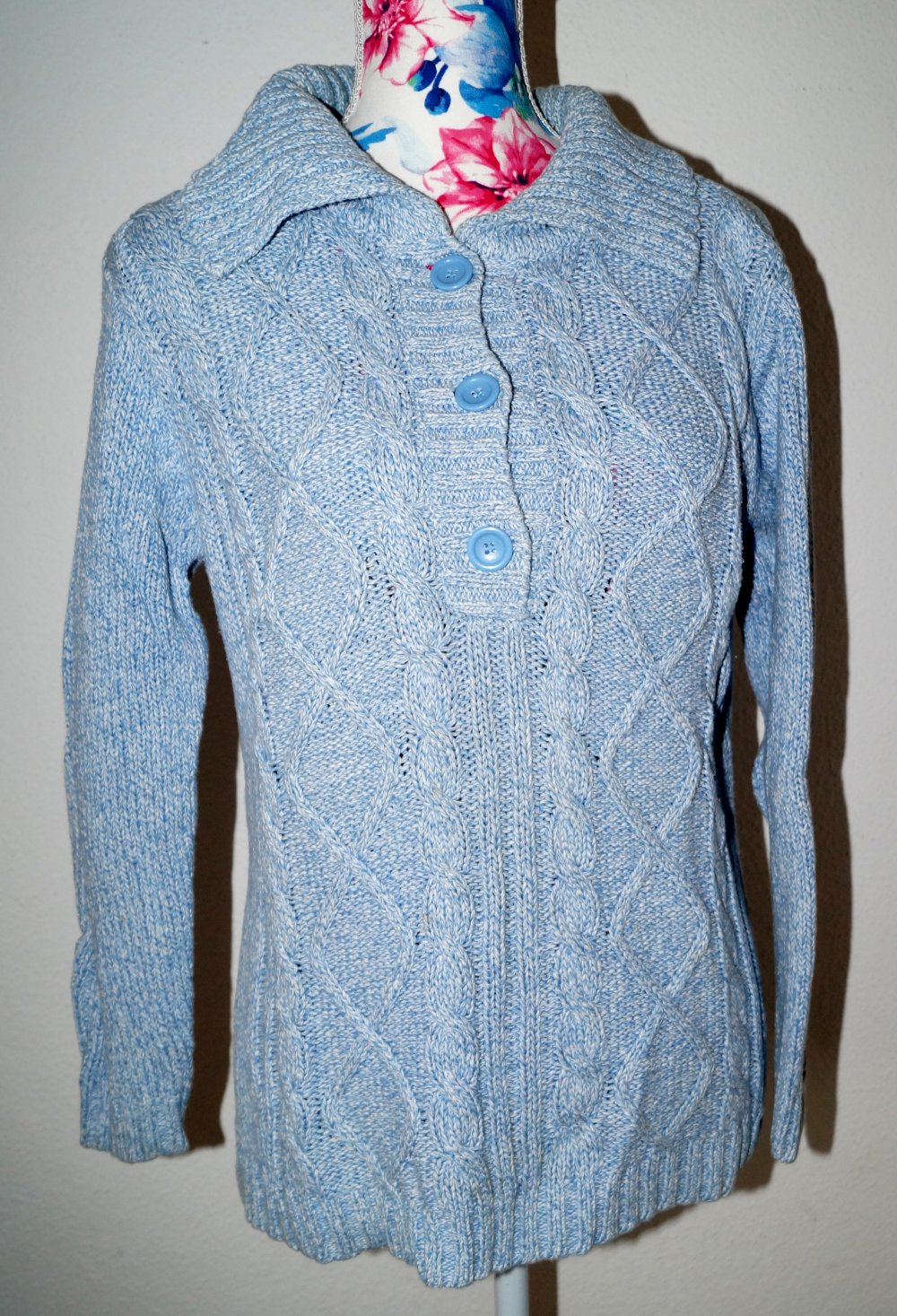 hellblauer Pullover Gr.M canda