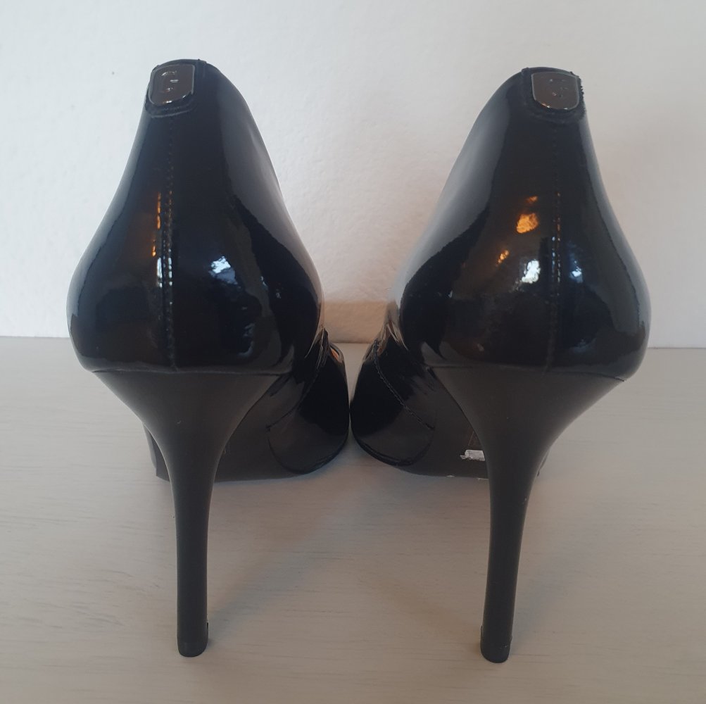 High Heels GUESS 