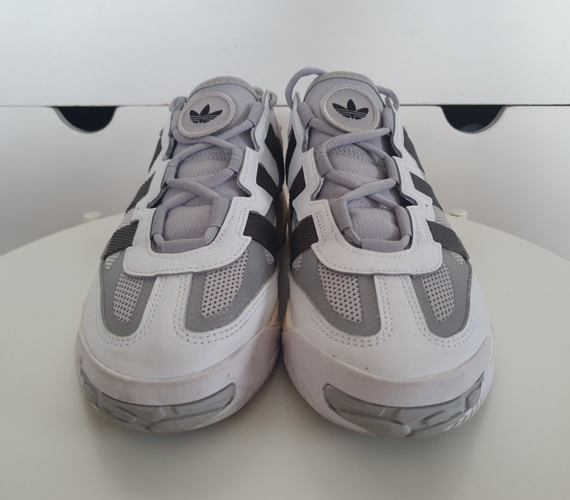 Adidas Lightstrike wie Neu