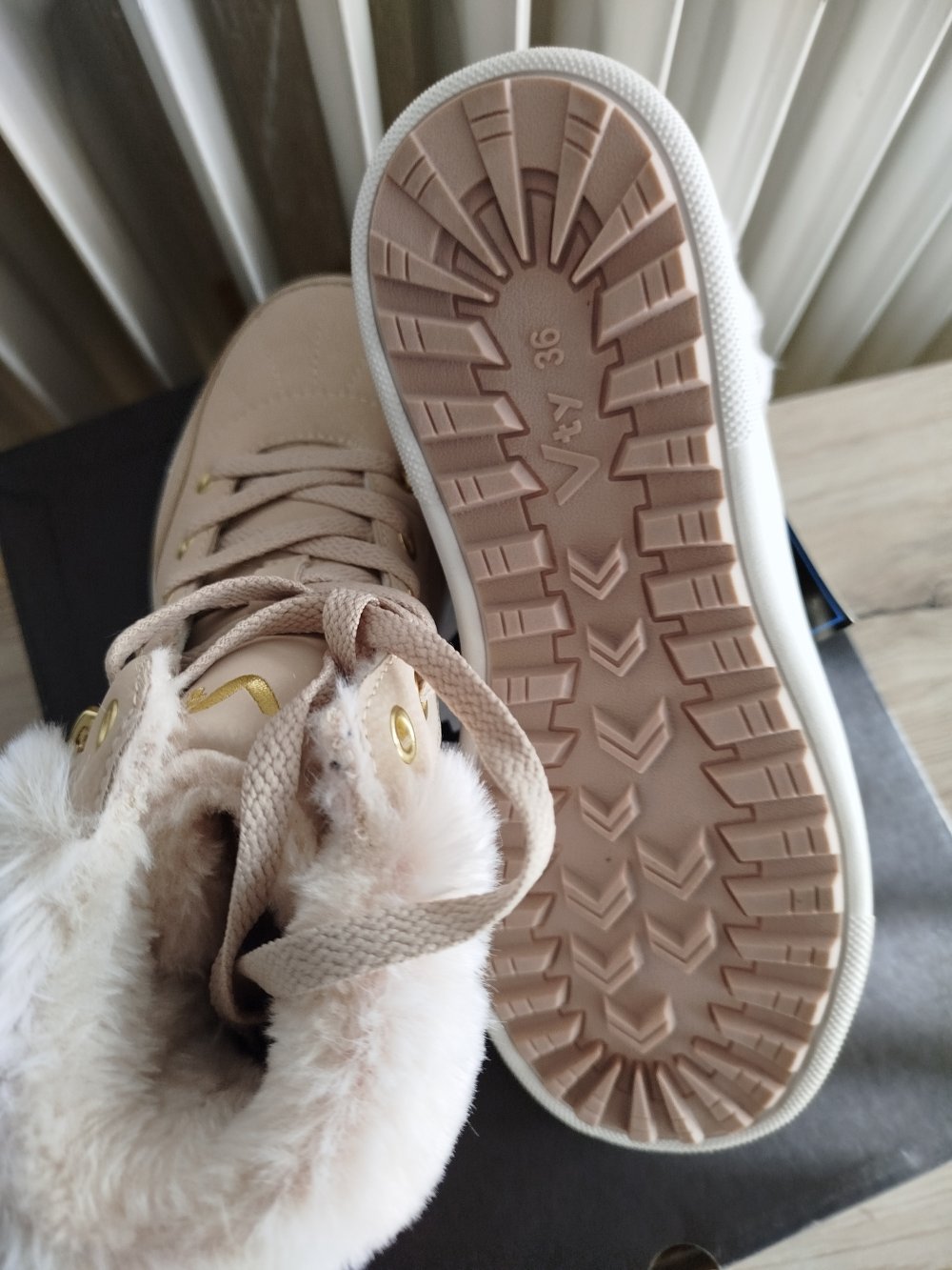  Sneaker Winter Mid Gr.36.Neu von Sellonclick