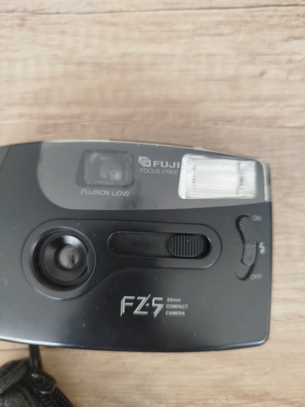  Fotoapparat FUJI Fujifilm FZ-5 Gratis von Sellonclick
