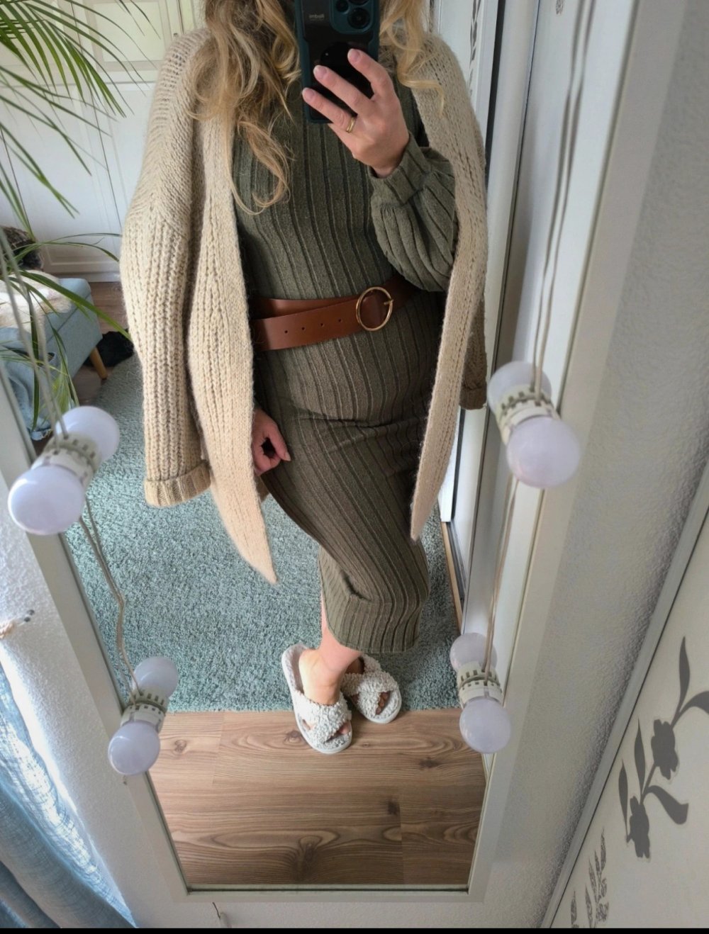 Sehr schönes Winterkleid in gr S/M