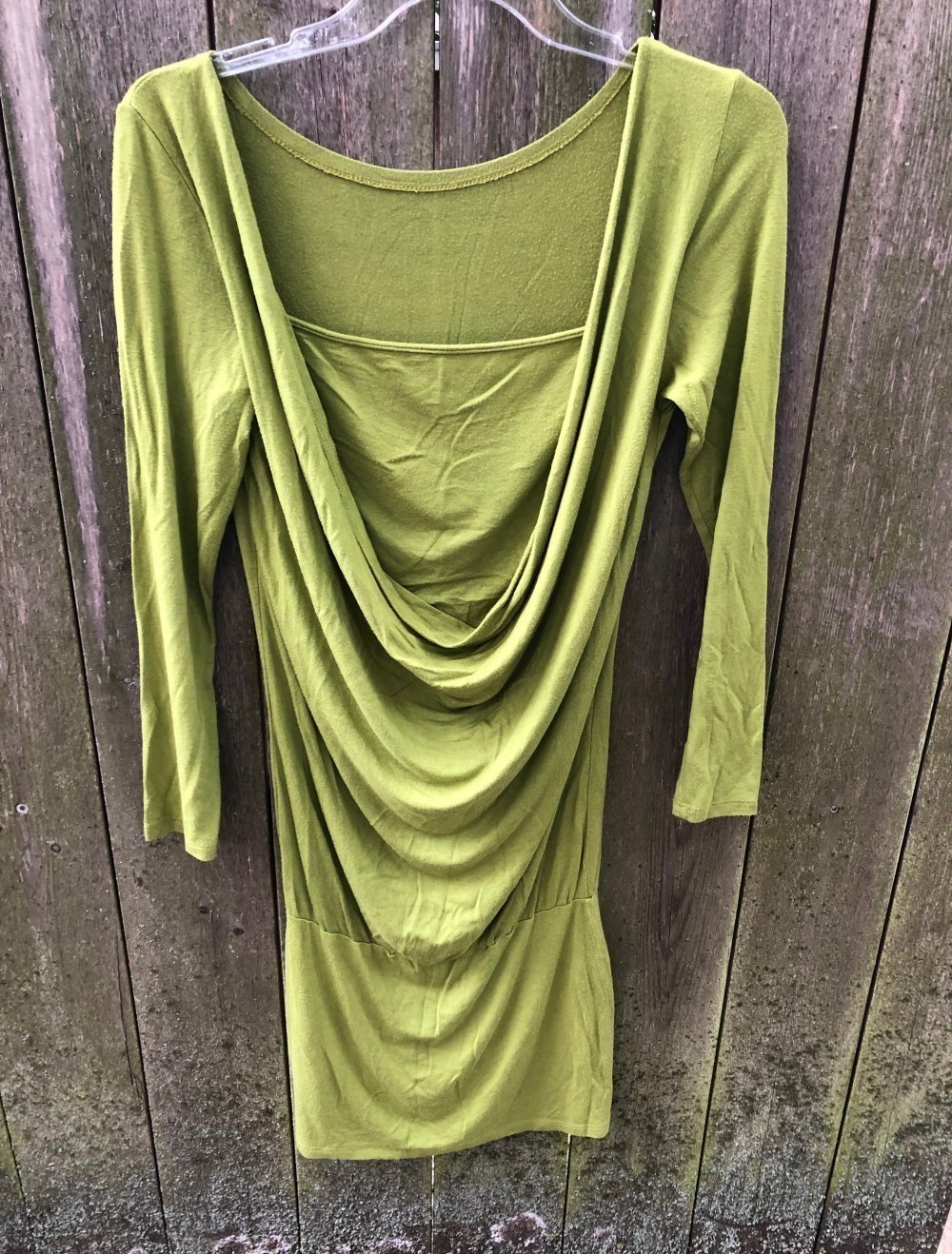 grünes schimmerndes Kleid Gr 38