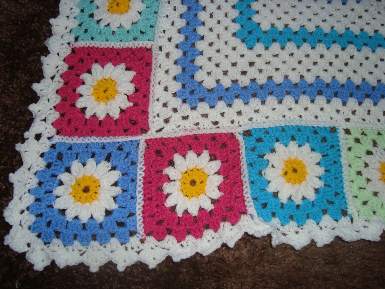Granny Square Babydecke