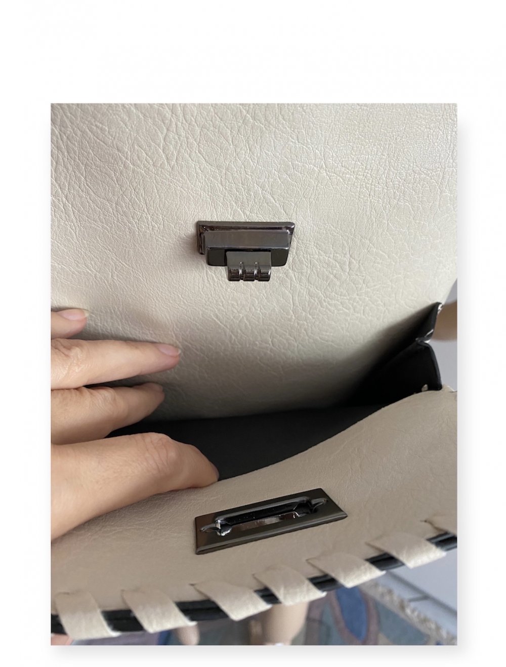 Damen Rucksack Tasche in Creme aus Kunstleder NEU mit Etikett.