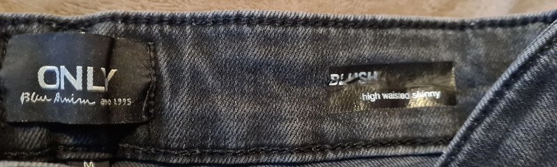 Dunkelgraue Stretch-Jeans von Only Größe M/32