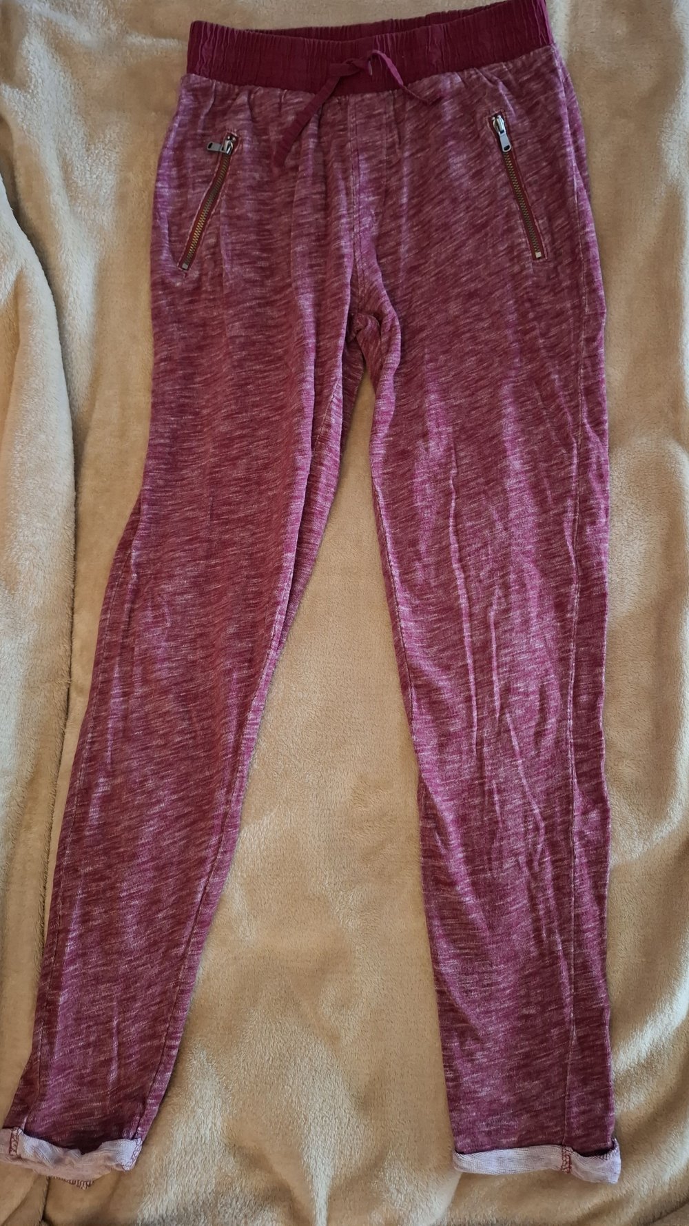 Weinrot/lila melierte Jogginghose von here+there