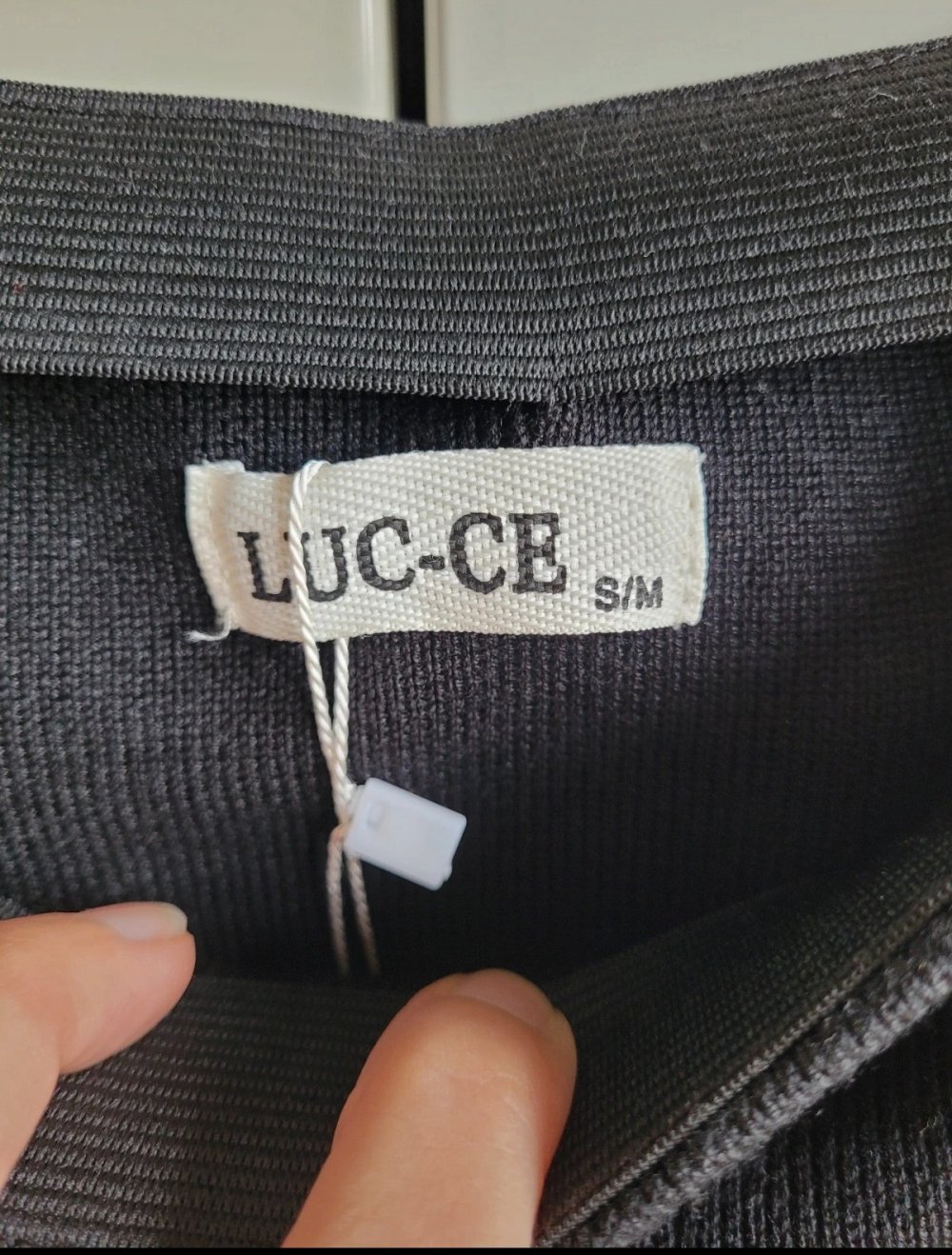 Luc-ce High Waist Bleistiftrock mit Schlitz Basic Strickrock Midirock Strick Rock Stretch Röhrenrock Zara Style figurbetont Stretchrock geschlitzt knielang