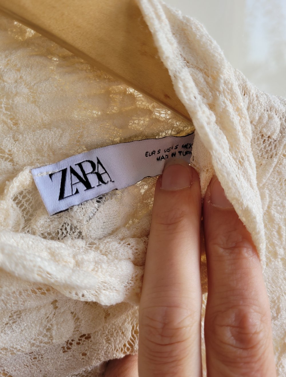 Zara Strickpullover mit Spitze Häkelspitze Stehbund creme Rippenstrick Oversize Knit Boho Gipsy Gypsy Hippie Blogger