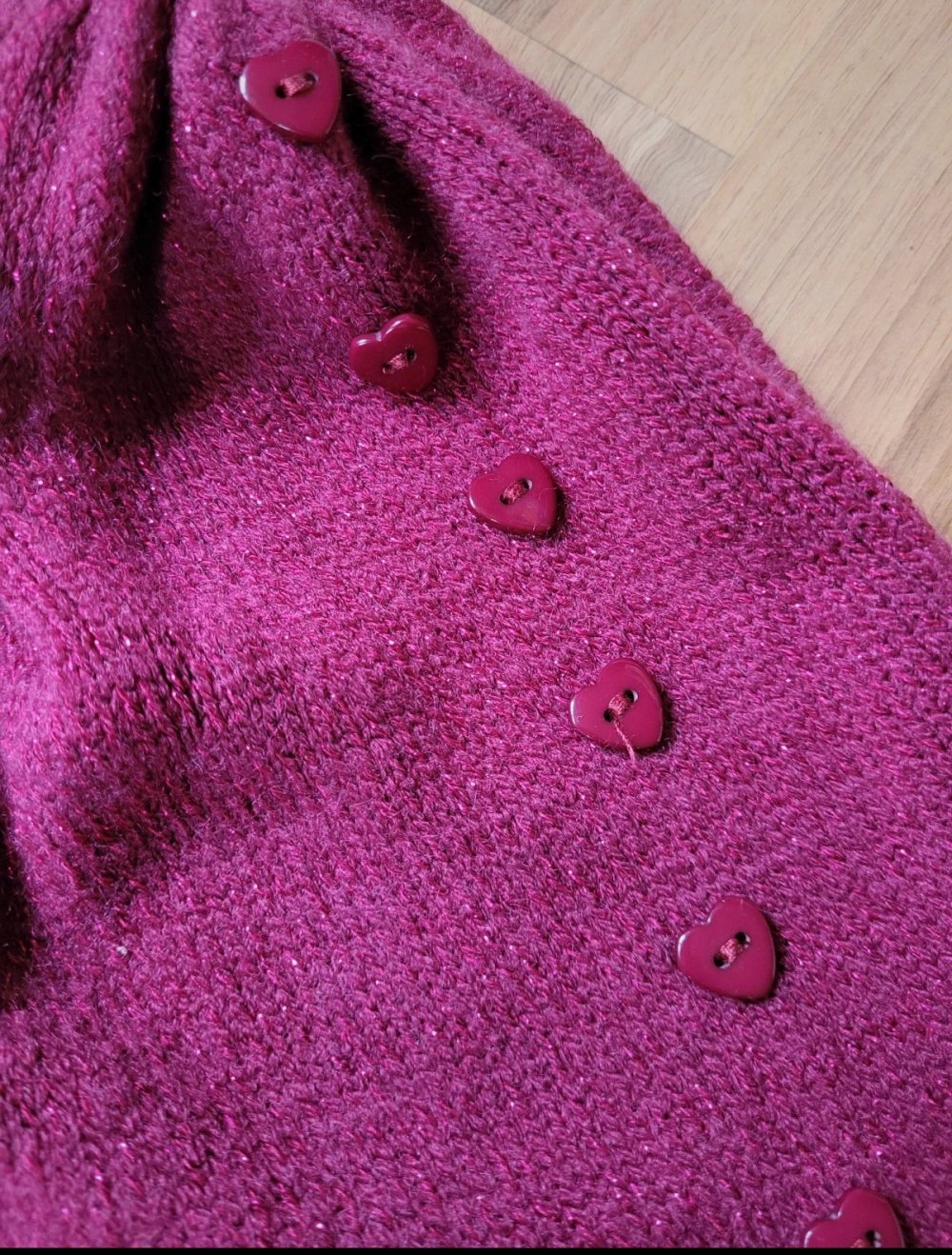 Atmosphere Strickmütze Beanie Herzknöpfe NEU MIT ETIKETT Strick Mütze Herz pink magenta Winter
