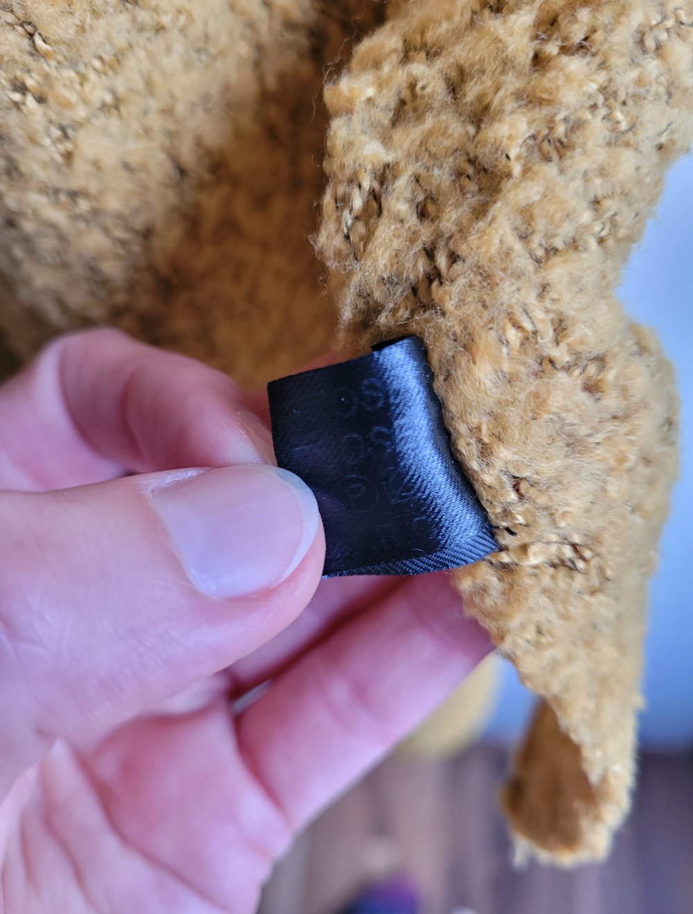 Kuscheliger XXL Schal Oversize asymmetrisch Viscose senf ocker senfgelb goldgelb oversized Strick Strickschal senffarben ockergelb maisgelb goldgelb knit unisex