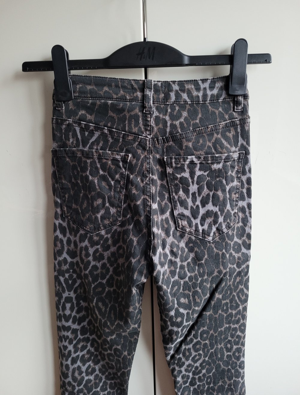 Zara High Waist Skinny Leo Röhrenjeans Röhre Slim Leopardenmuster Animalprint Vintage Grunge Goth Punk Berlin Gothik gothic stretch skinnyfit slimfit
