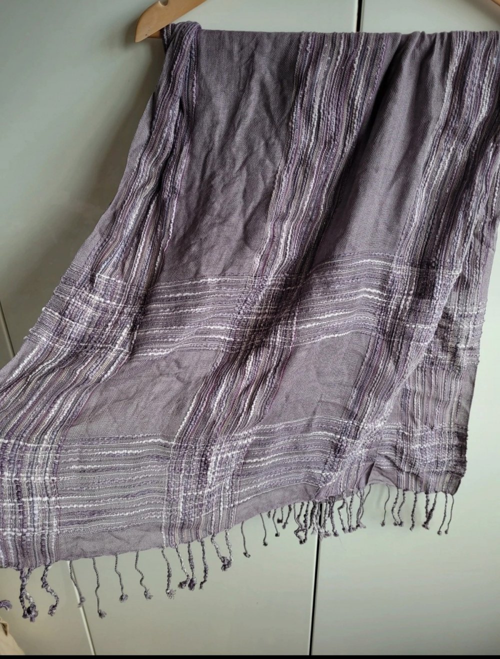 Pieces Schal mit Fransen lila flieder Karo kariert Boho Muster