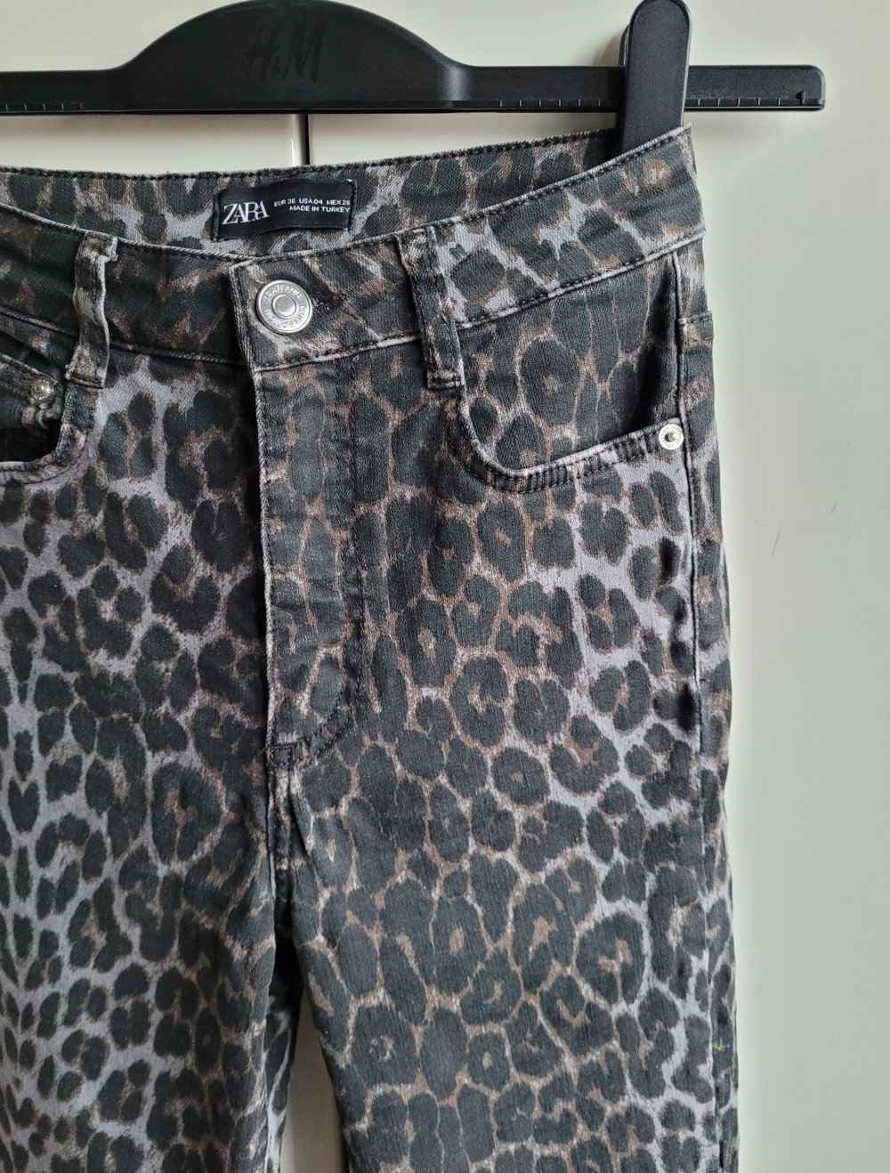 Zara High Waist Skinny Leo Röhrenjeans Röhre Slim Leopardenmuster Animalprint Vintage Grunge Goth Punk Berlin Gothik gothic stretch skinnyfit slimfit