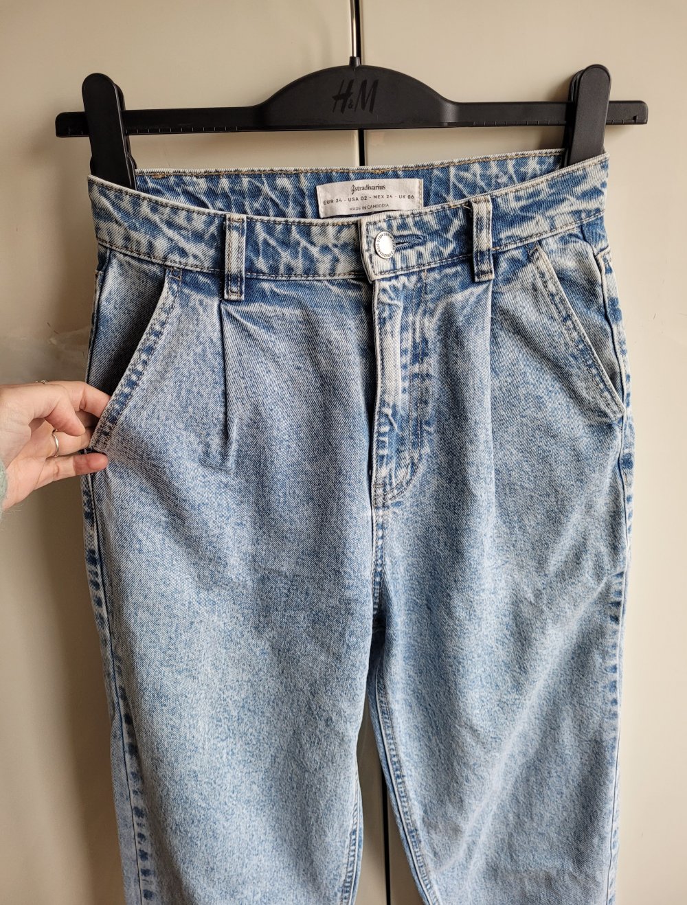Stradivarius High Waist Slouchy Ballon Momjeans Acid Vintage Fit taper Mom Jeans Momfit Baumwolle Y2K tapered Bundfalte