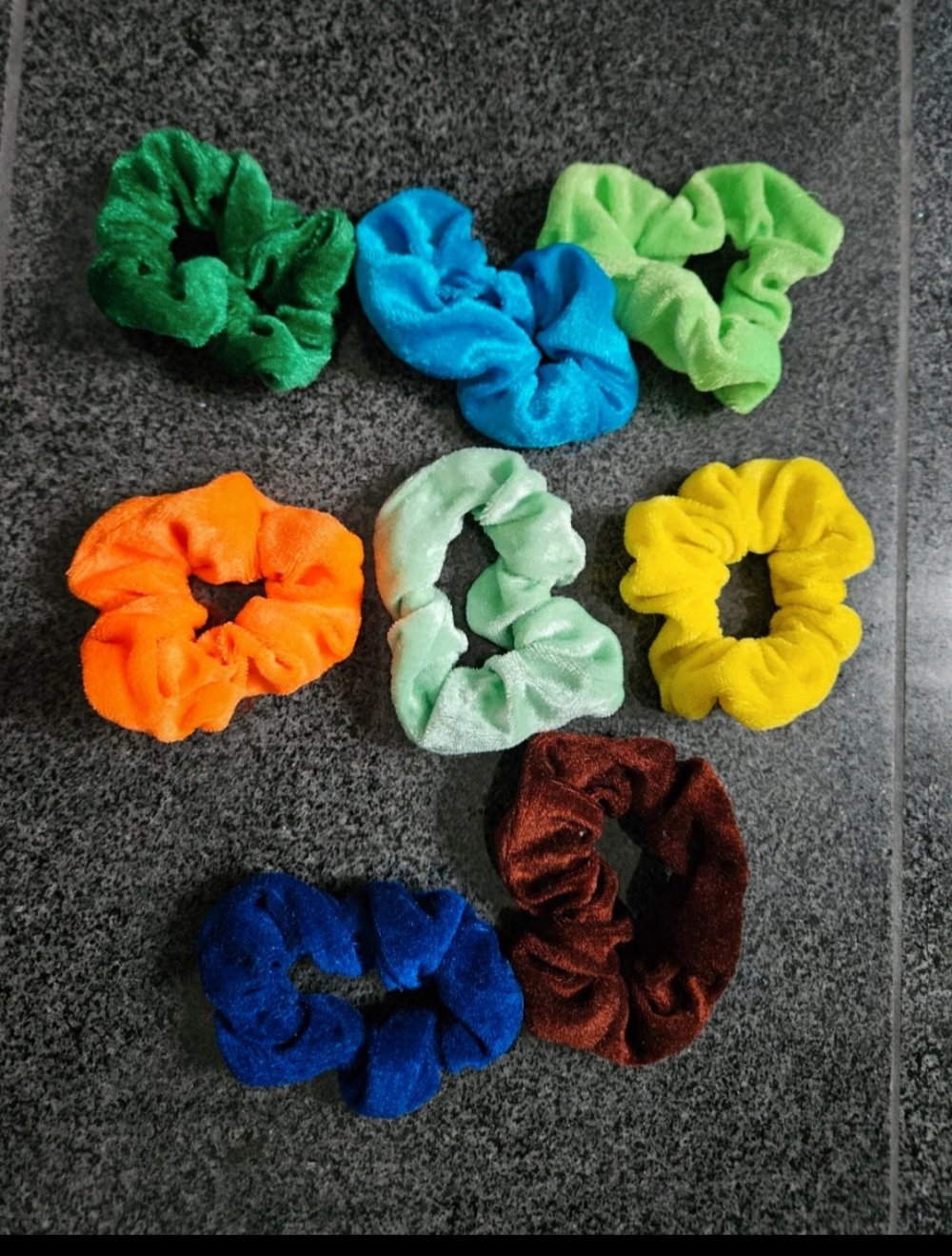 Haargummis verschiedene Farben