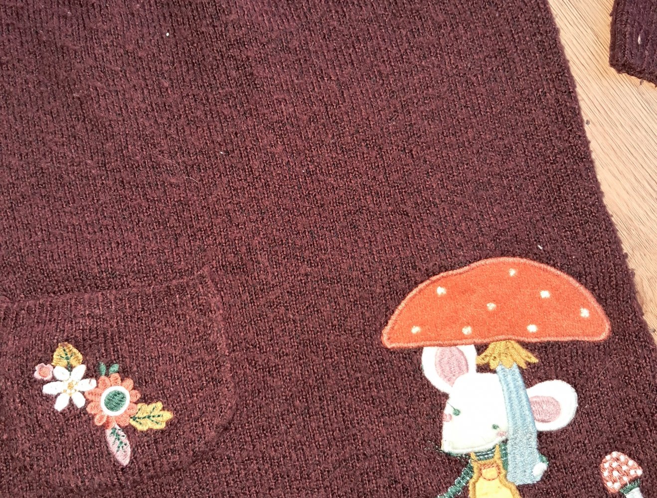 Weiches Strickkleid mit Maus, Größe 110 von TU