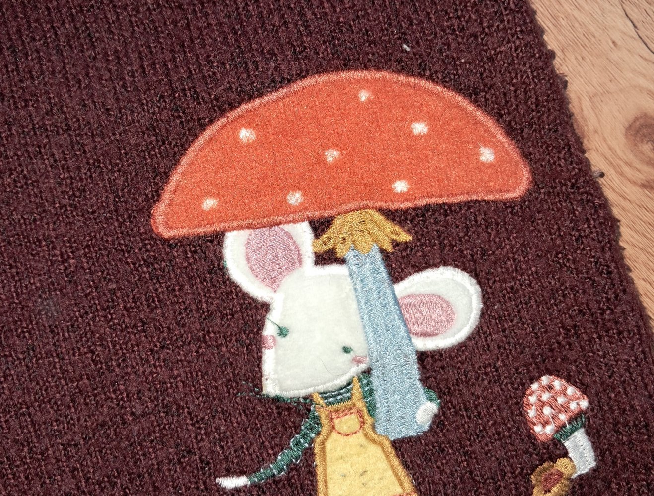 Weiches Strickkleid mit Maus, Größe 110 von TU