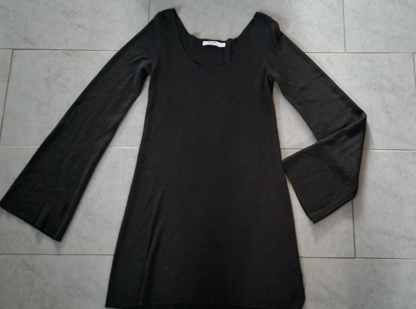 NA-KD Kleid, schwarz, Gr.M