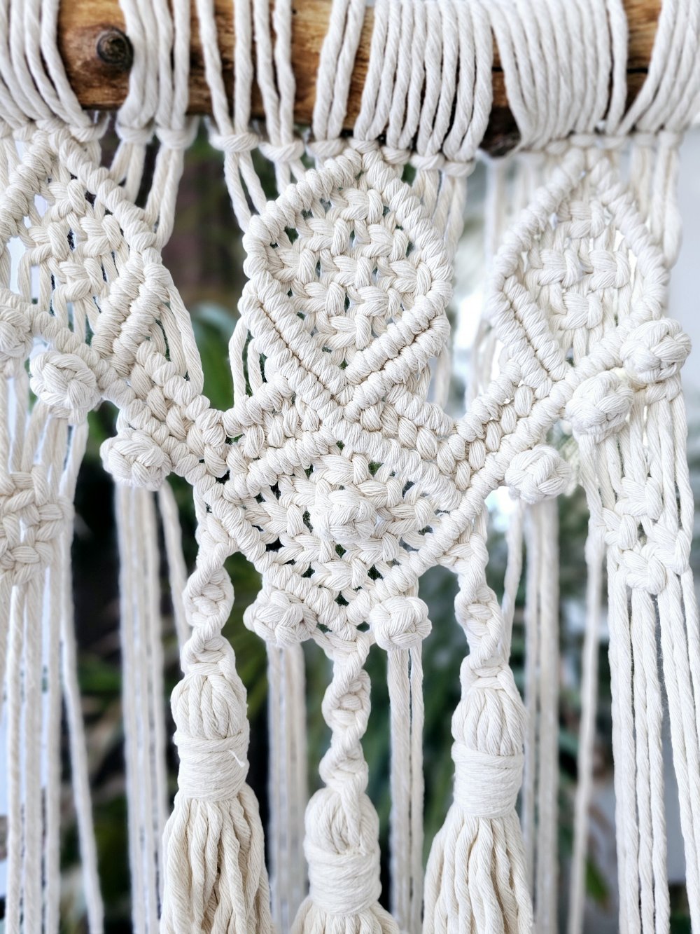 Makramee Macrame Katzenschaukel Wandbehang neues Kissen Holz Handmade Baumwolle Unikat