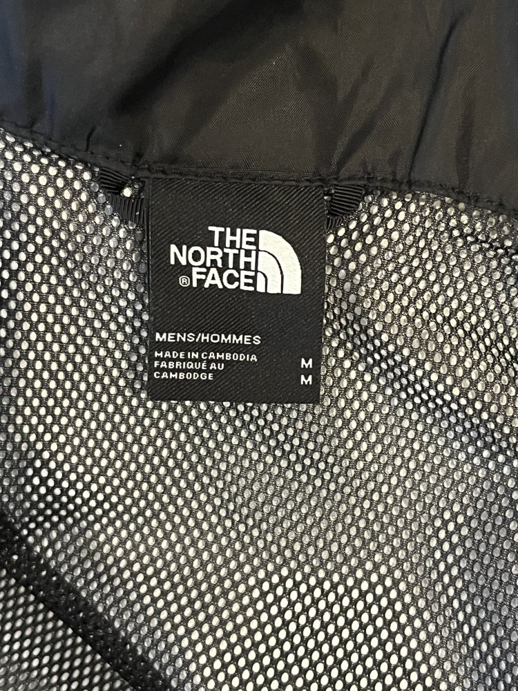 The North Face Regenjacke in schwarz und Größe M