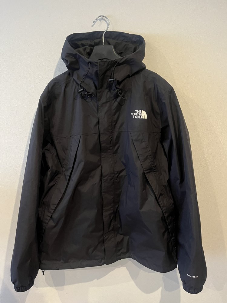 The North Face Regenjacke in schwarz und Größe M