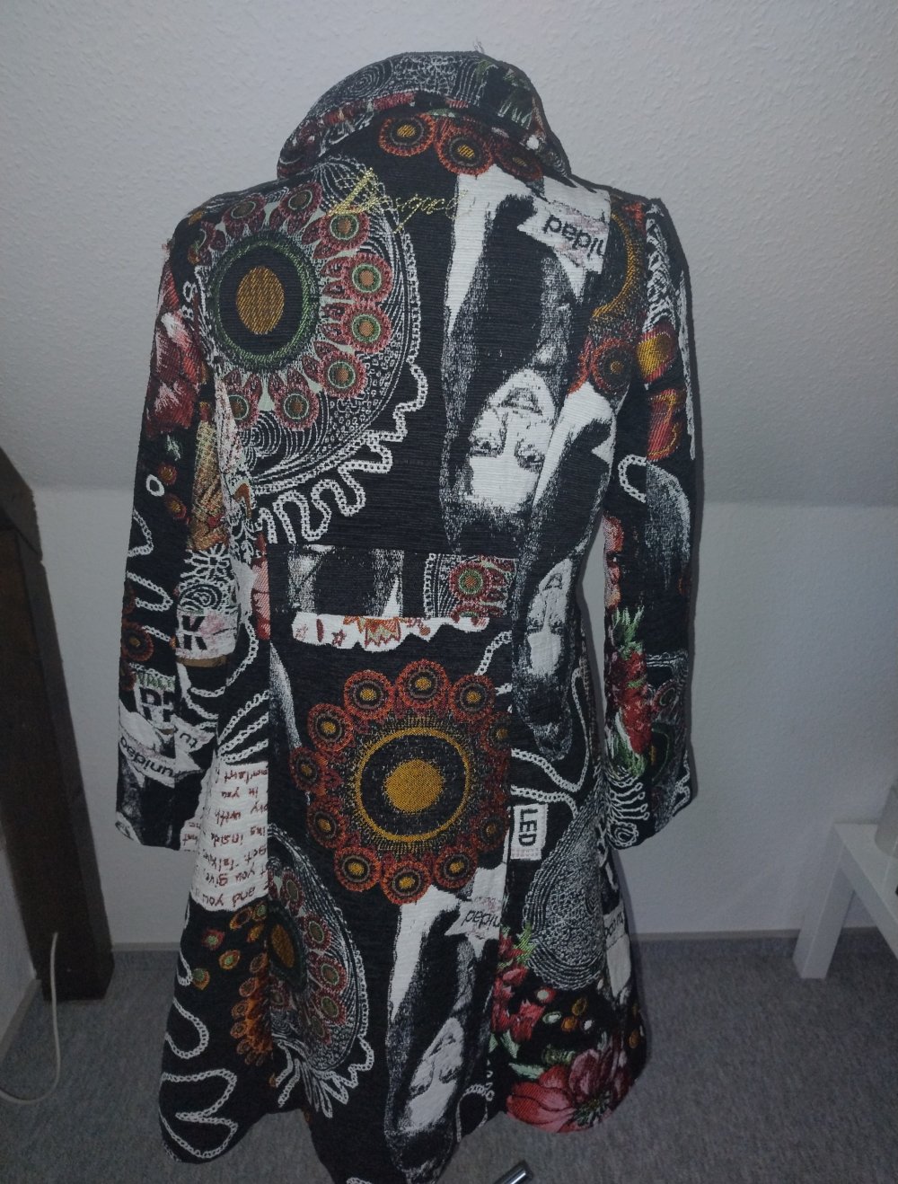 Desigual Mantel in Größe 42