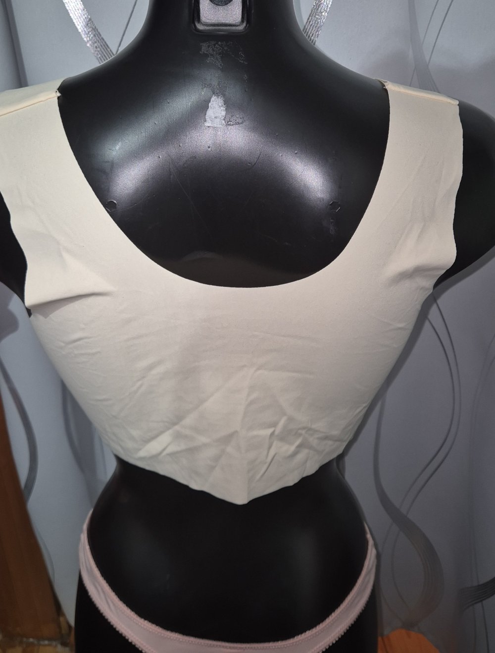 beiger nahtloser BH Gr. XXL 40-44 C