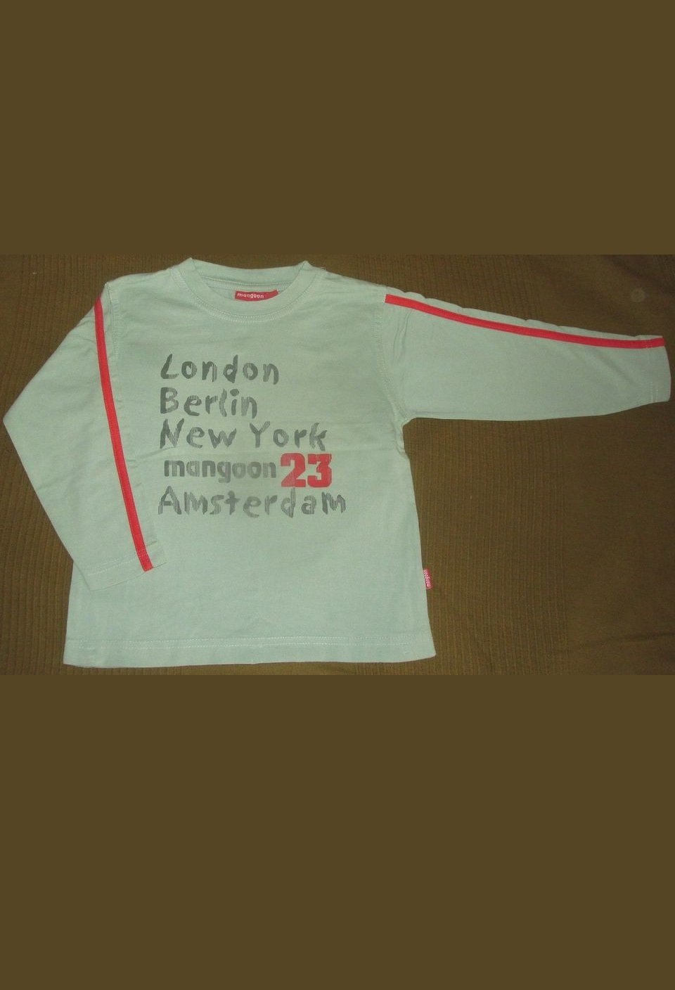 Gr.98-104 Langarmshirt hellgün mit Druck - mangoon
