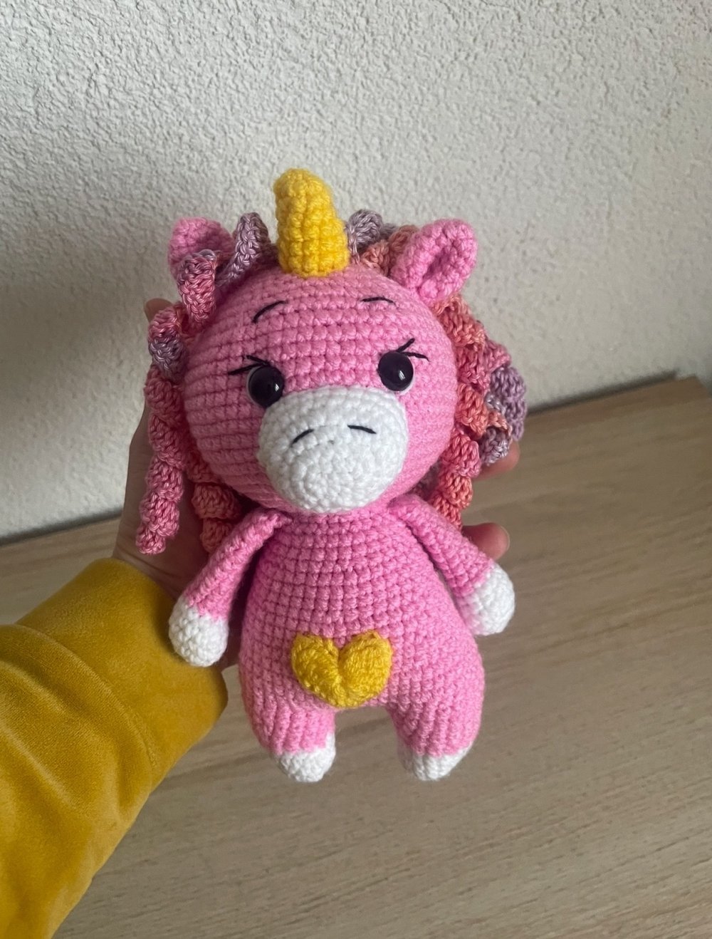 Häkeln Einhorn-Spielzeug rosa