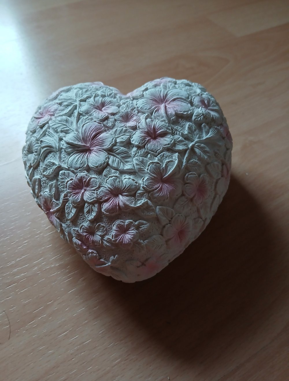 Dekoherz mit rosa Blüten