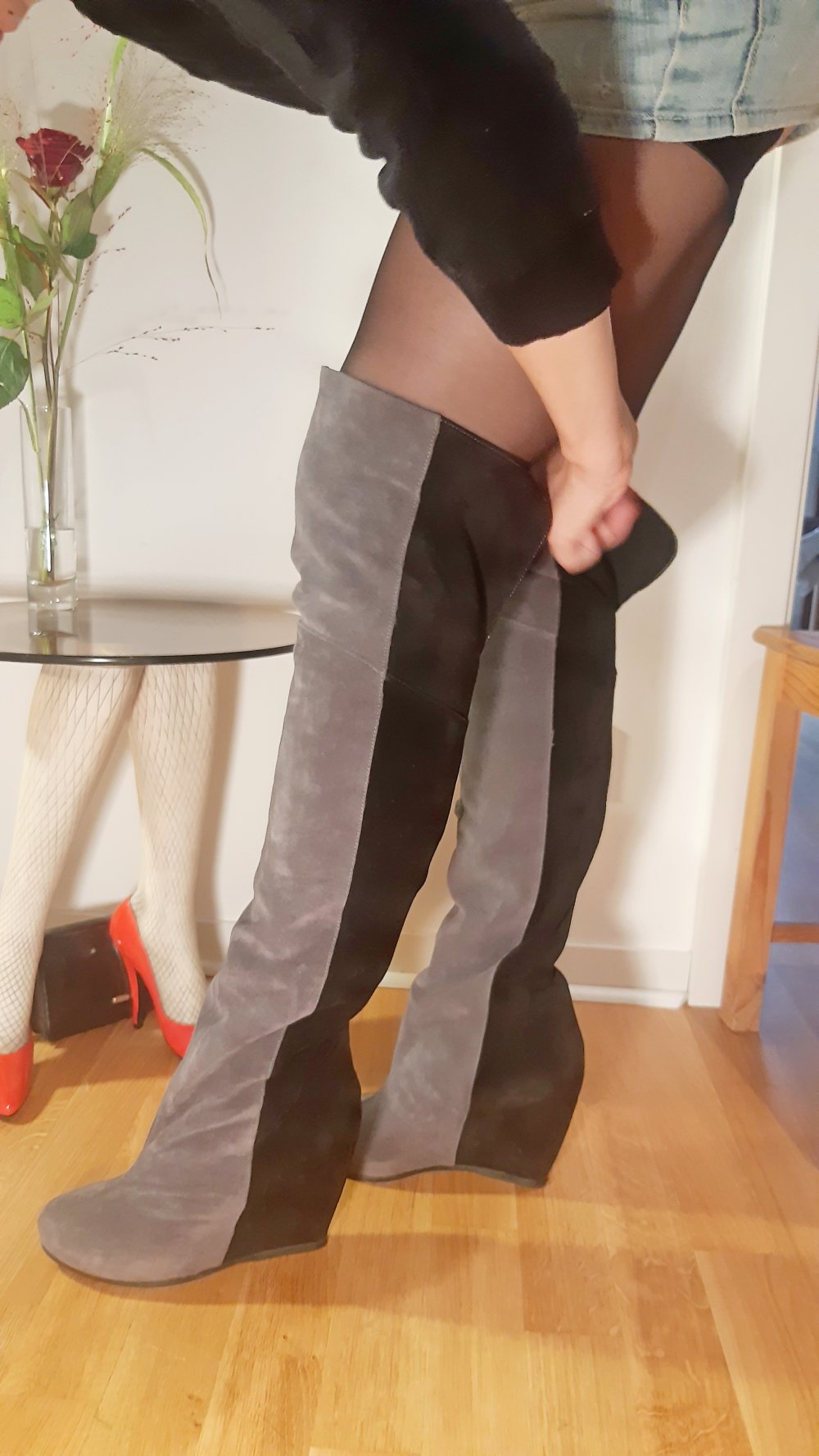 Made in Italy Mori Wildleder Overknee High Heel Stiefel Wedge grau schwarz 40