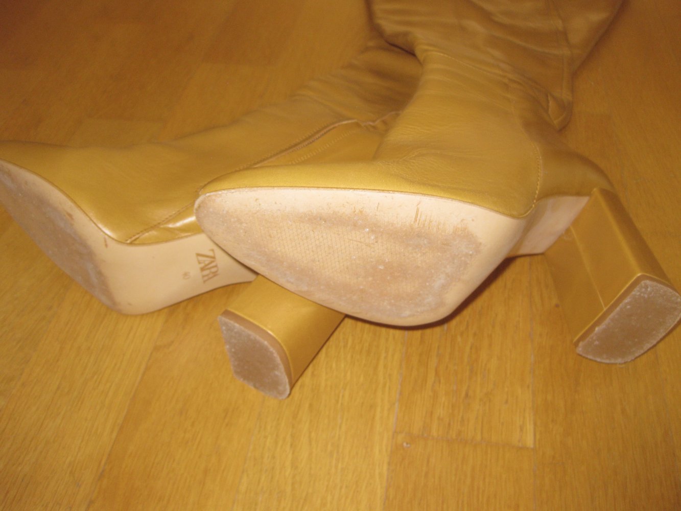 Zara Overknee Schlupfstiefel Leder beige aprikose 40