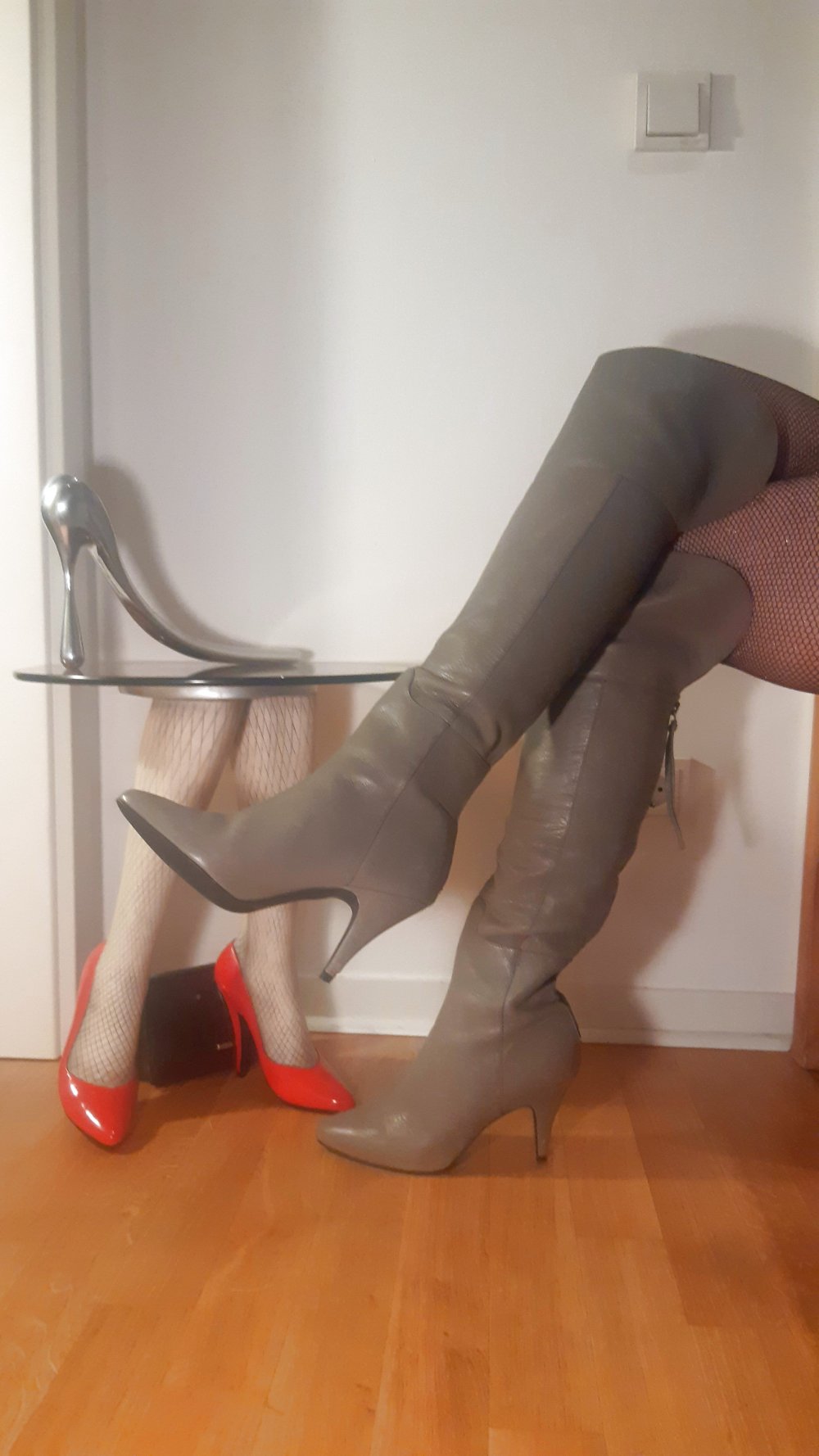 ZARA Overknee Glattleder Stiefel grau über Knie oder umschlagen 40