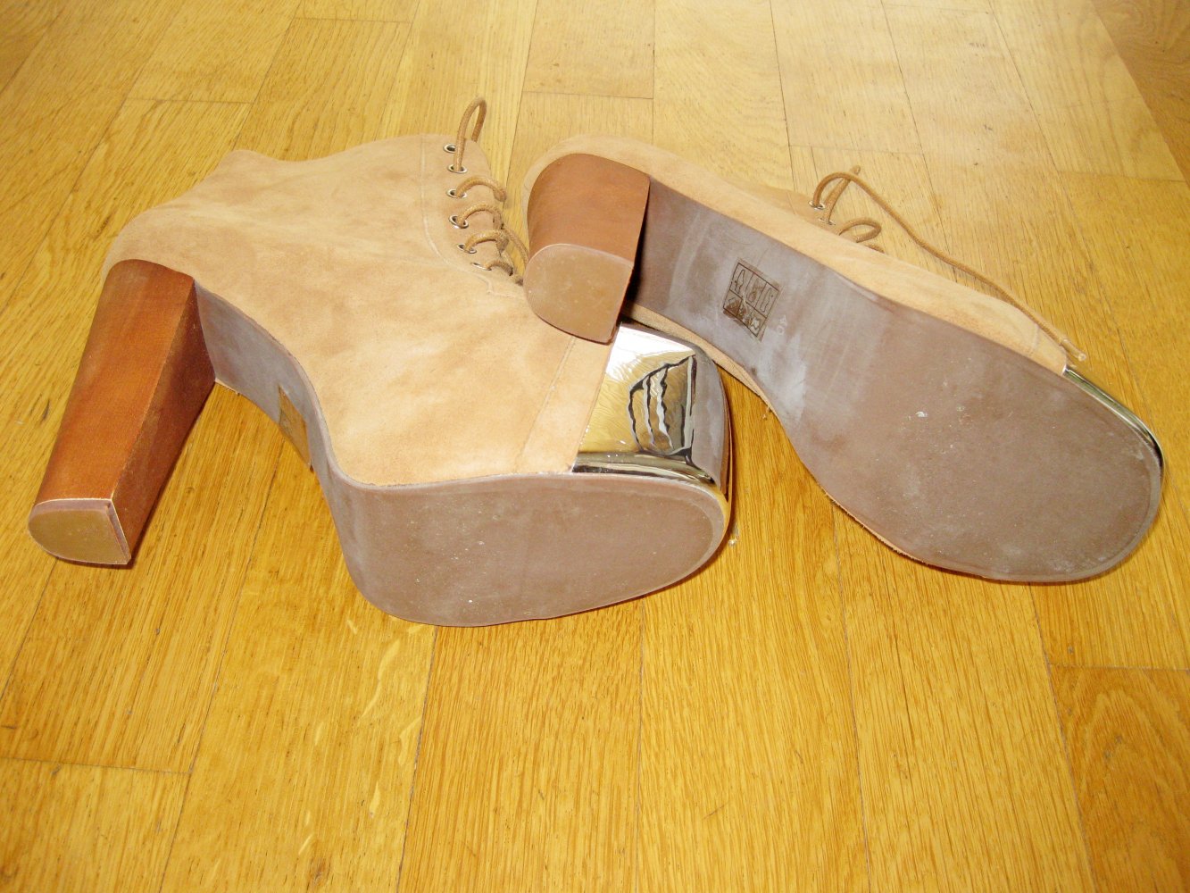 Jeffrey Campbell Lita Leder Metall Kappe Plateau Boots braun 40