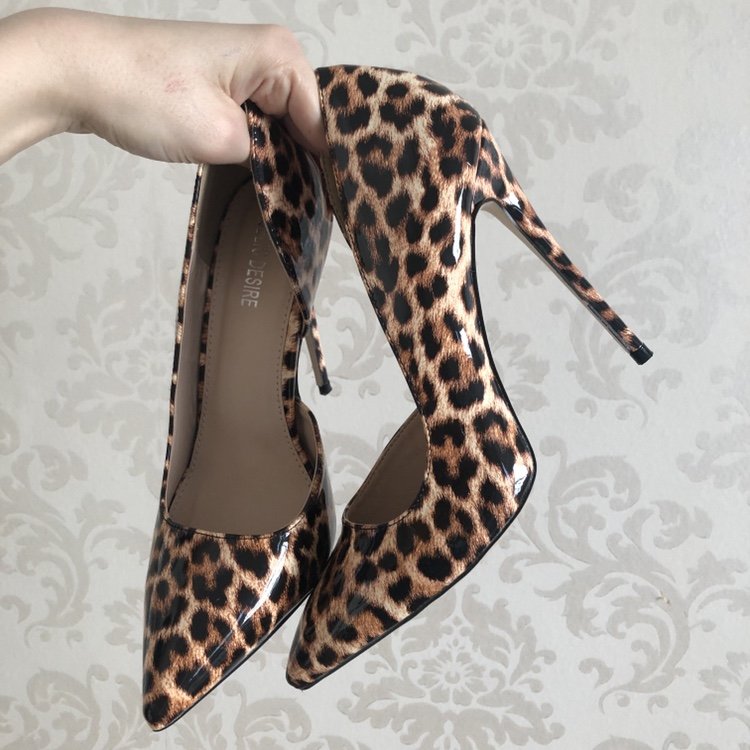 Leo Lack High Heel Pumps spitz 40