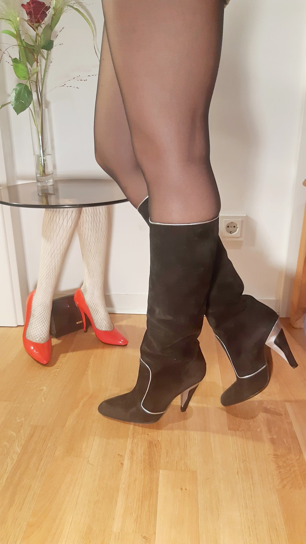 Dolce Gabbana Wildleder Schlupf High Heel Stiefel Slouch schwarz silber 39,5