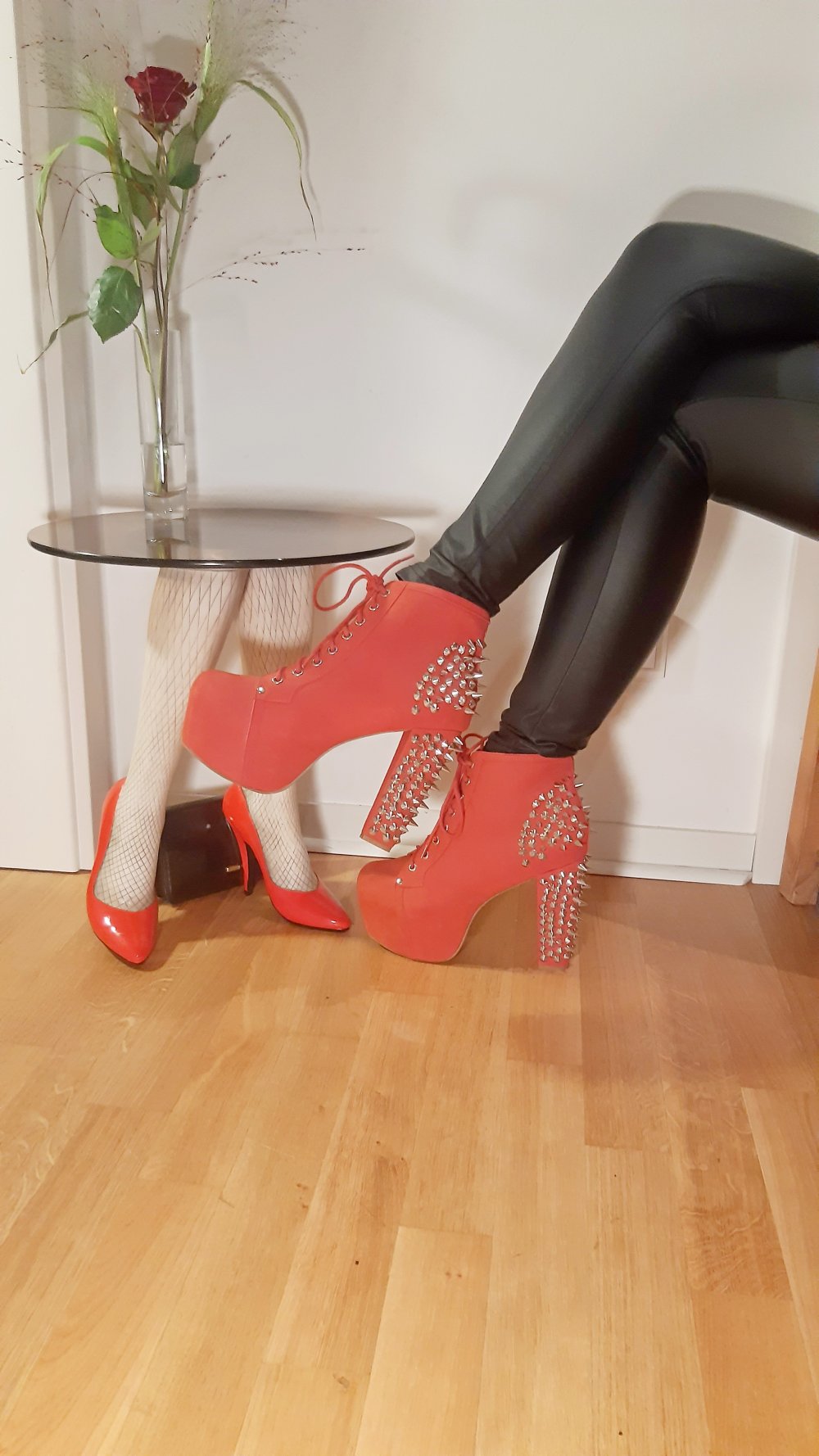 Jeffrey Campbell Lita Studded Spike Nieten rot Plateau Boots 40 punk gothic Emo