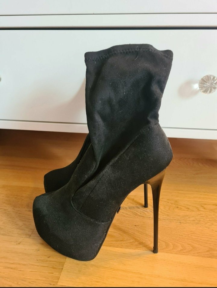 Erogance Stiefeletten schwarz Stiletto Plateau 39