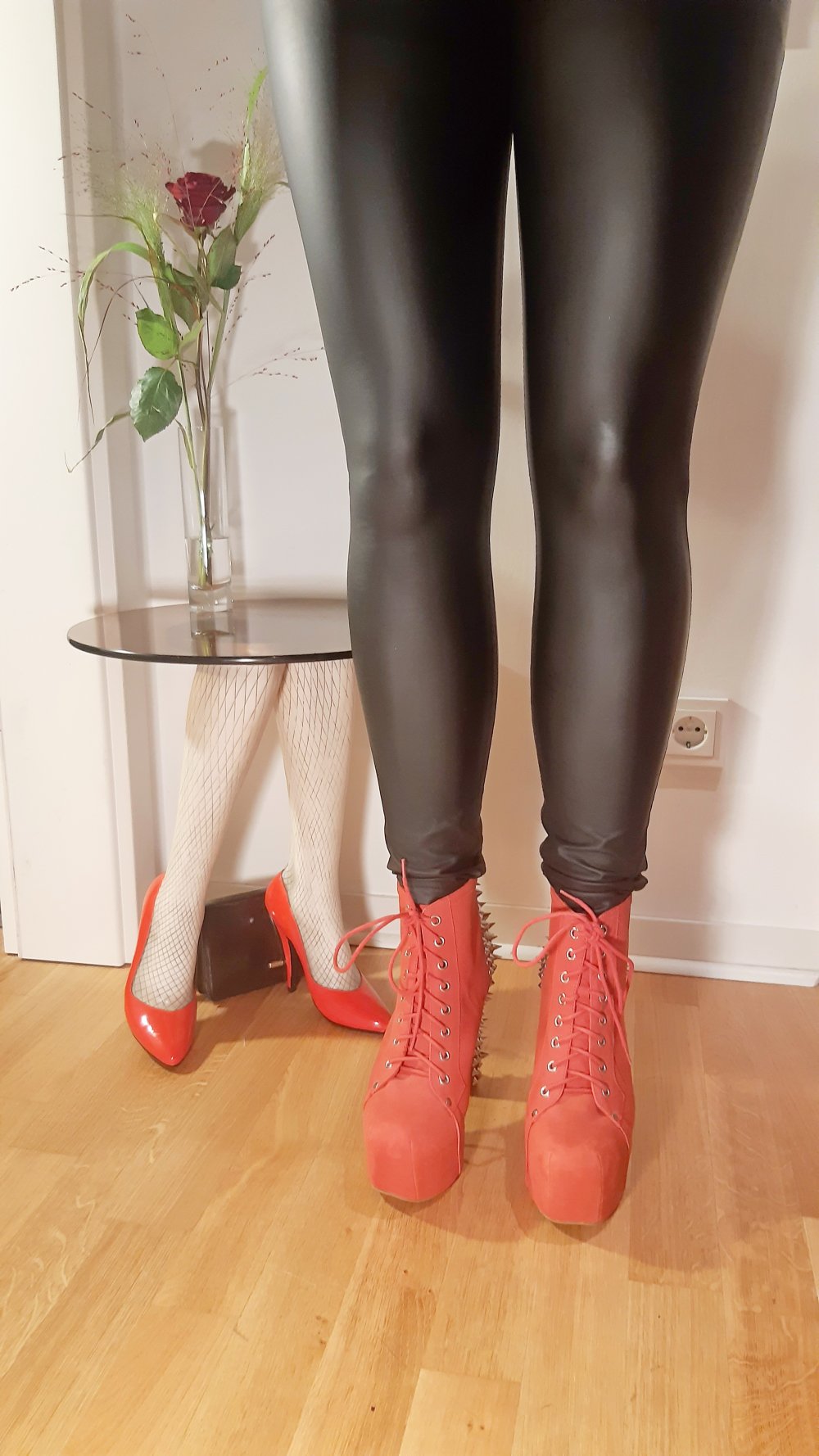 Jeffrey Campbell Lita Studded Spike Nieten rot Plateau Boots 40 punk gothic Emo