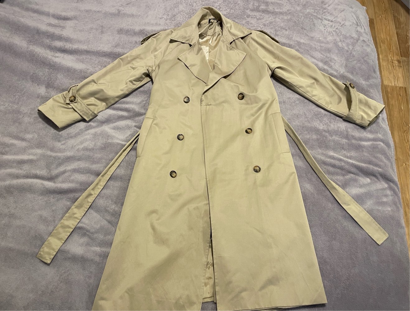 lange beige Mantel zu verkaufen