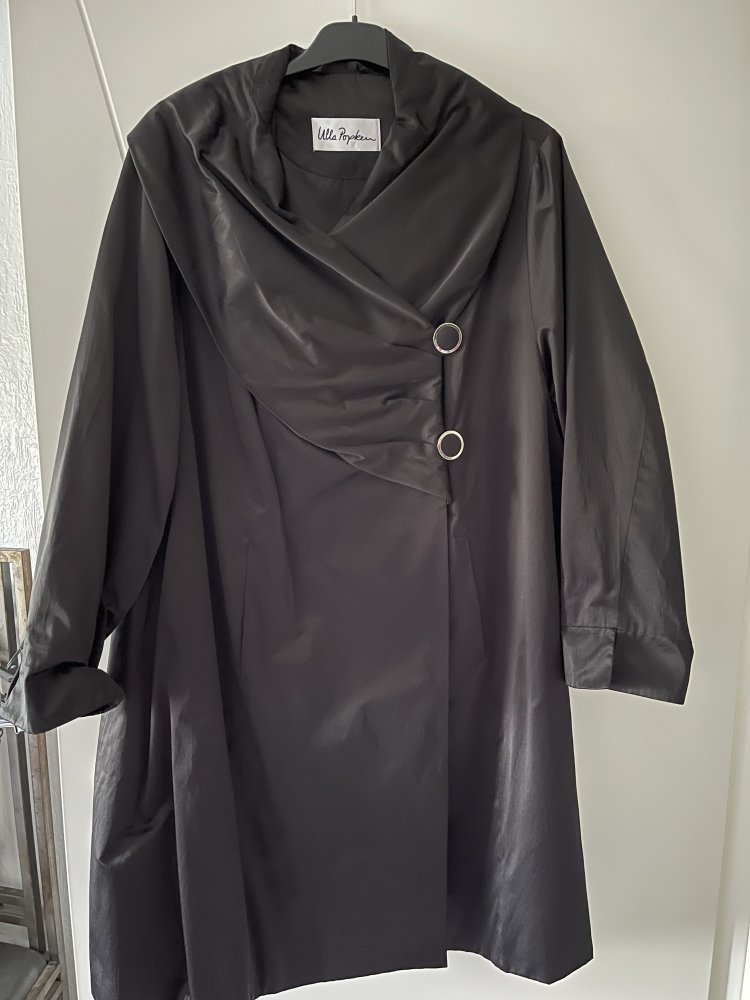 Schöner Abendmantel